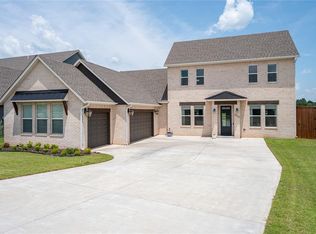 2424 Ridge Pine Rd, Edmond, OK 73034