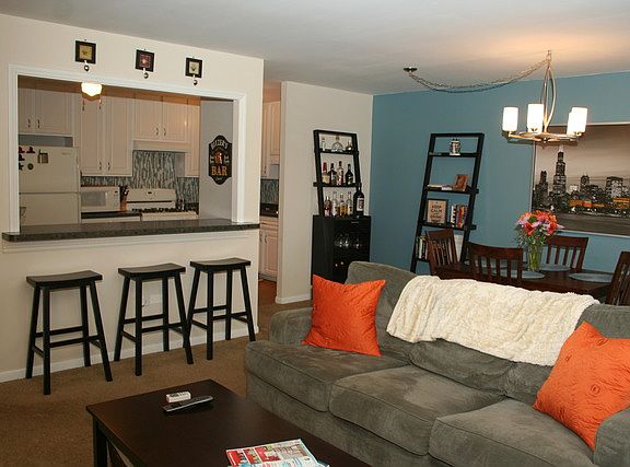 2nd image of 1053 W Ogden Ave APT 349