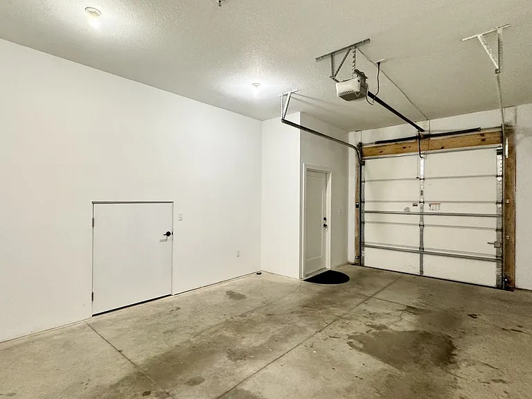 6115 Nieman Rd #6109B — Photo 17