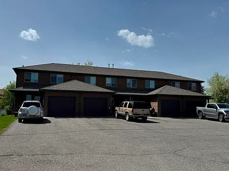 903 Dimaggio Dr