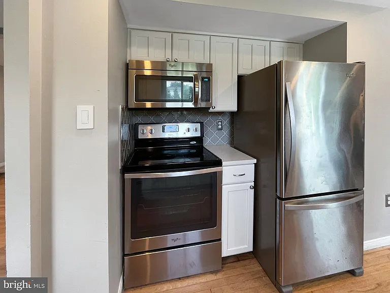 10417 Carlyn Ridge Rd — Photo 3