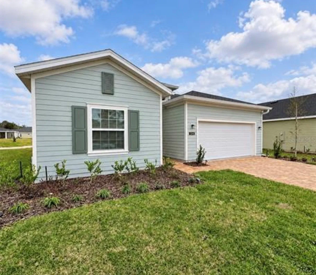 4 bed, 2028 sqft, $2,650 — Photo 3