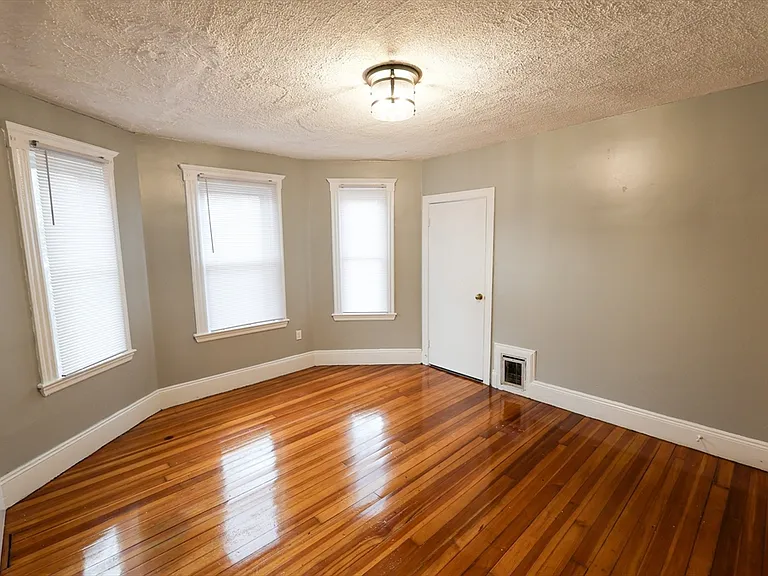 4 Standard St #2 — Photo 5