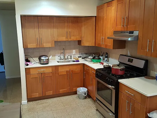 Rented by SpaceMax Realty Inc | media 7