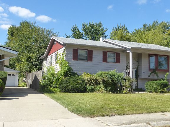 3rd image of 15706 Avalon Ave