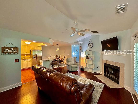5th image of 380 Marshland Rd APT J38