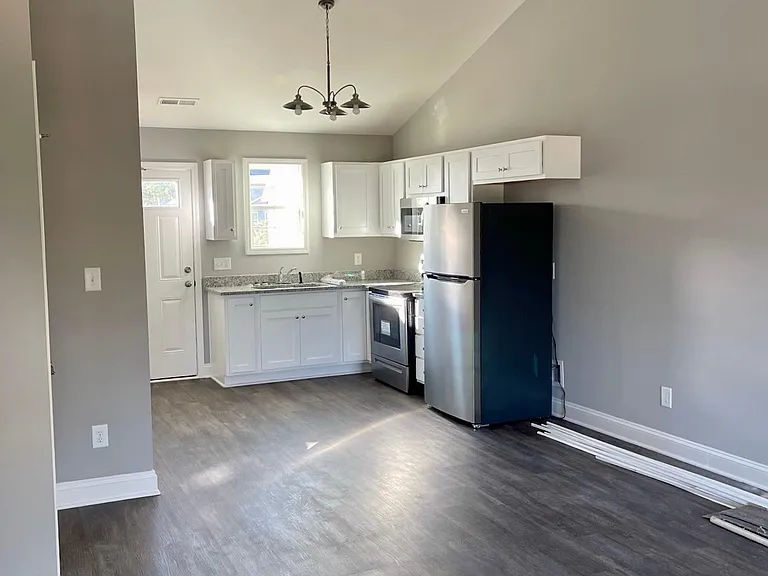 180 Howard Harris Rd #A — Photo 3