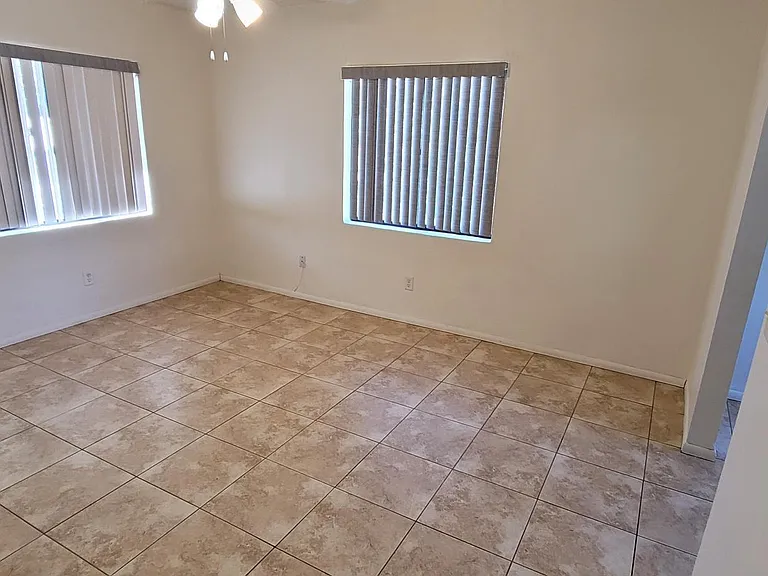 1026 N Catalina Ave — Photo 2