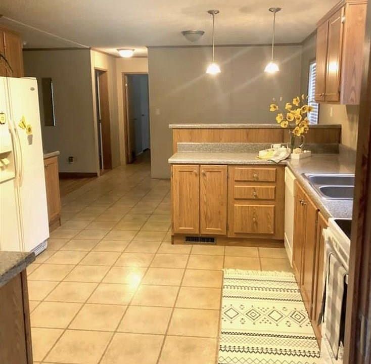 2nd image of 508 Debro Rd