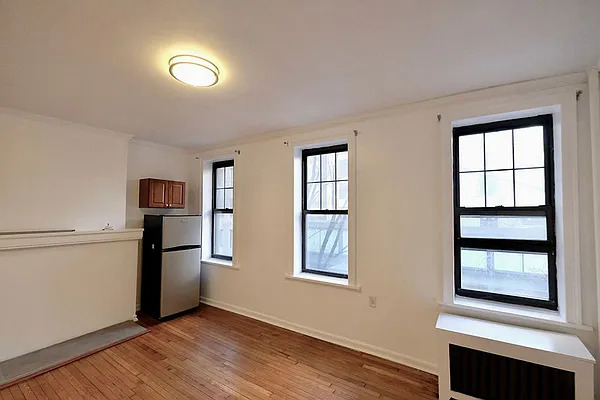 Rented by Aether Property Group | media 17