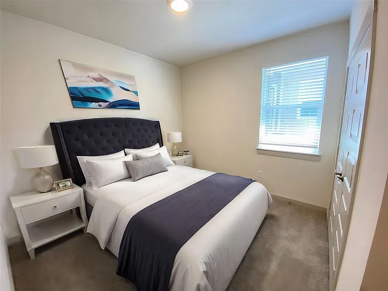 2205 Sisterdale Ln — Photo 16