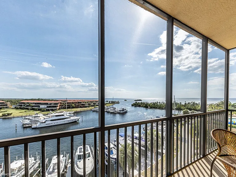 3313 Sunset Key Cir #403 — Photo 45