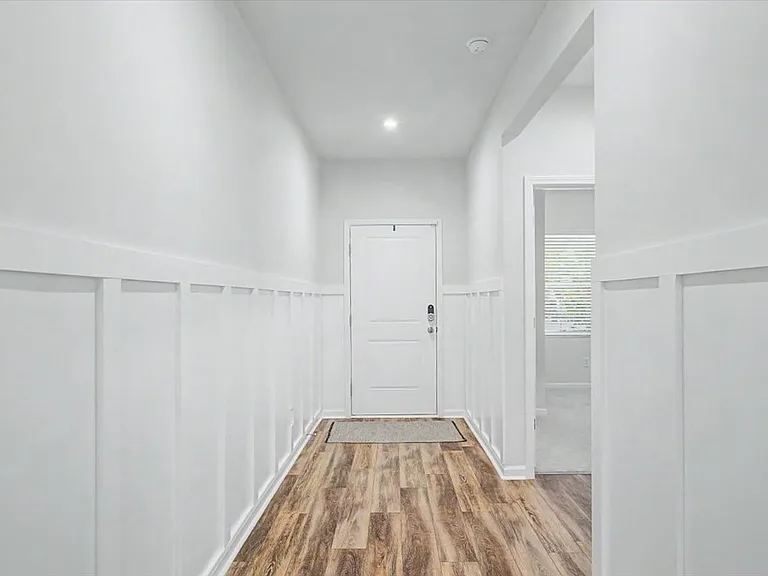 783 Longleaf Dr — Photo 4
