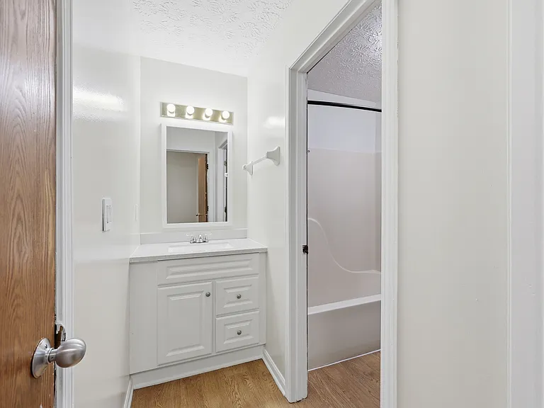 1600 Rock Creek Dr — Photo 23