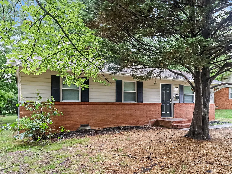 601 Kentbrook Dr — Photo 3