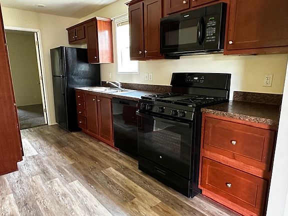 3rd image of 7119 Acorn Cir #106
