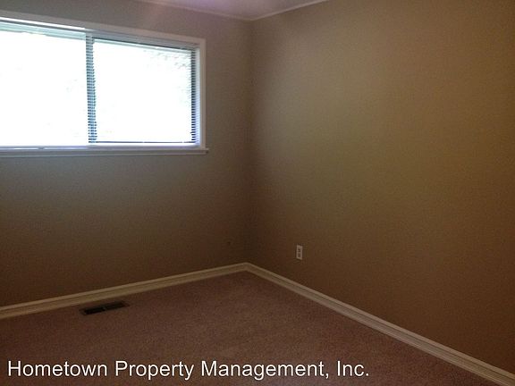 2nd image of 4204 Timberline Dr SE