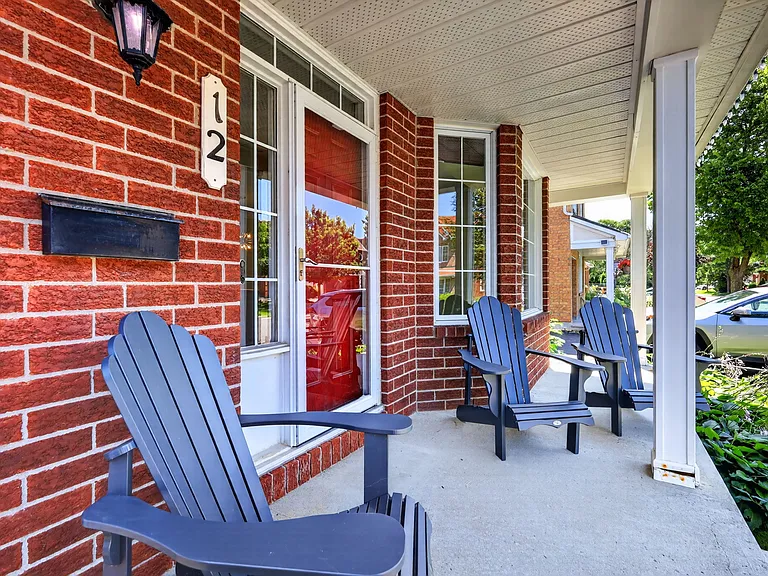 12 Westwinds Pl — Photo 2
