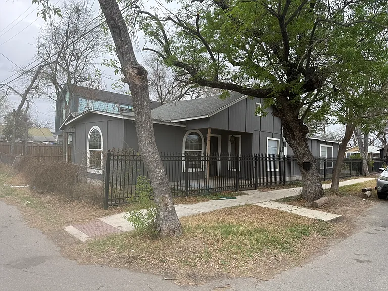 709 S Chupaderas St — Photo 9