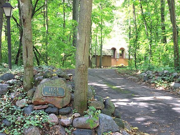 4th image of 1123 Woodland Trl