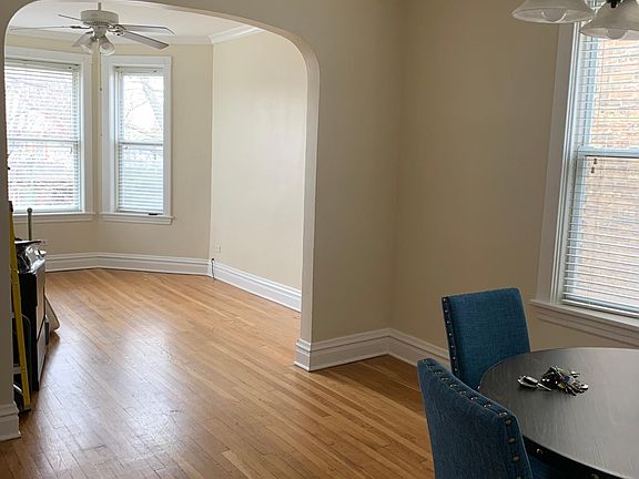 3rd image of 4435 N Lowell Ave #2