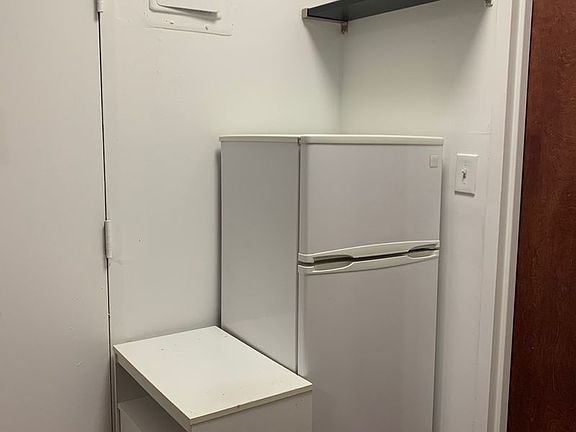 5th image of 132 E 17th St APT 4