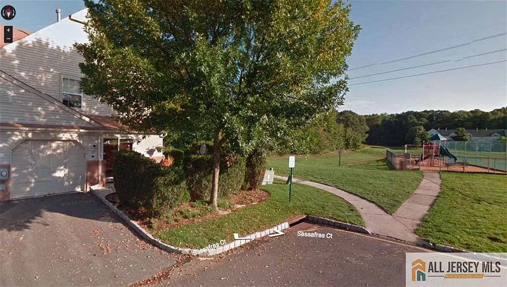 3 bed, 2.5 bath, 1680 sqft, $4,000 — Photo 3