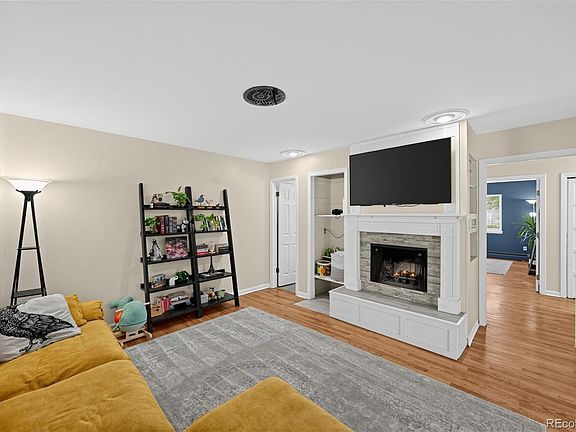 3rd image of 2288 S Sherman Street