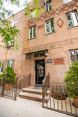 Rented by null | media 18