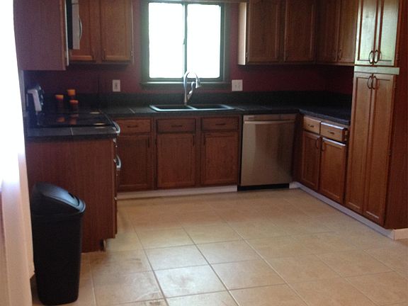 3rd image of 7126 Broadmore Dr