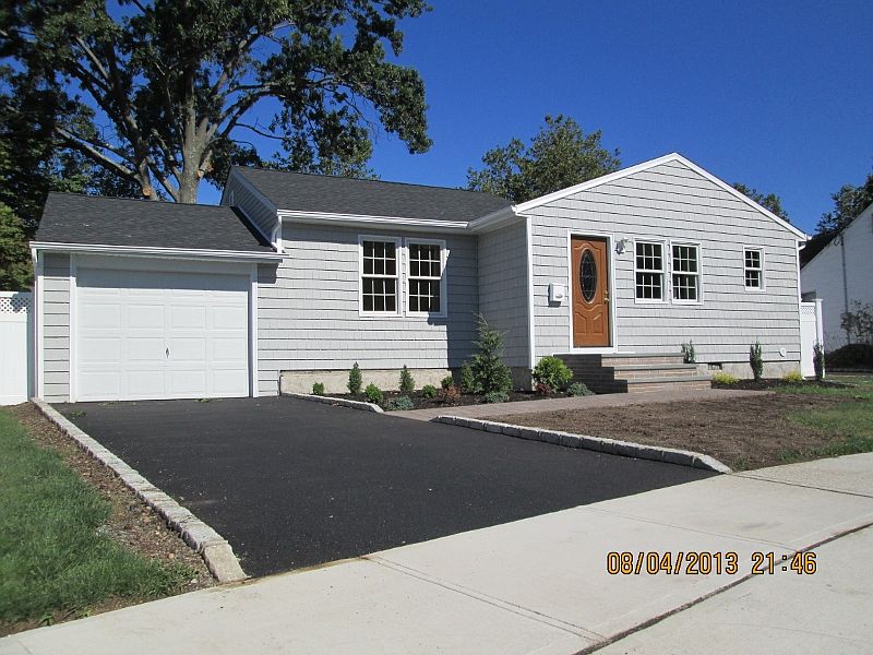 1st image of 14 Frances Ln