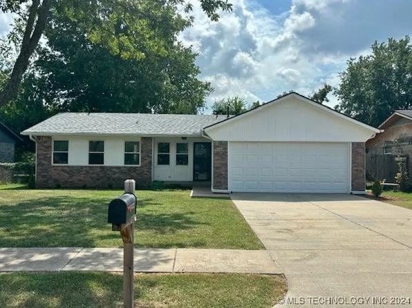 16222 E 4th Pl, Tulsa, OK 74108