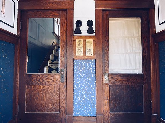 3rd image of 152 Norwalk Ave #Lwr