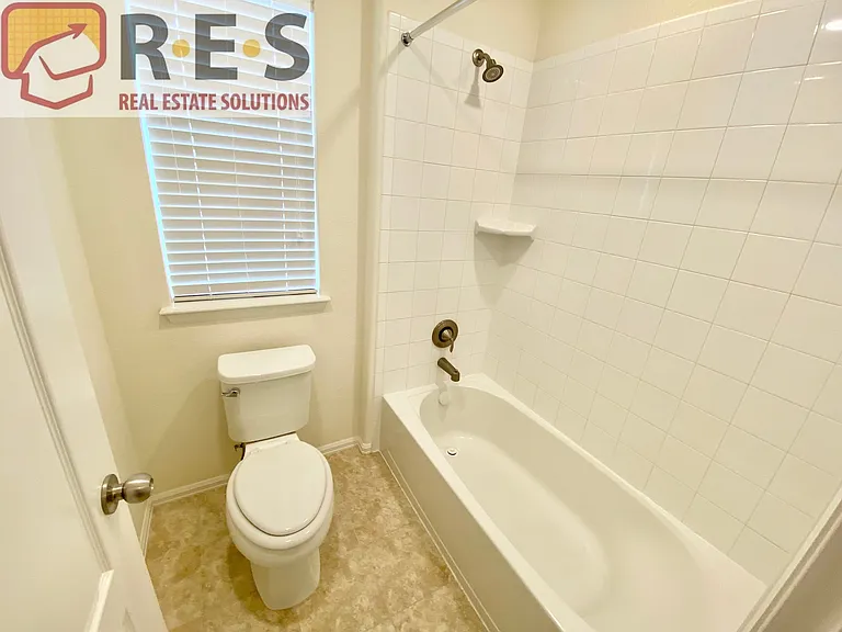 8811 Concolor Ln — Photo 7