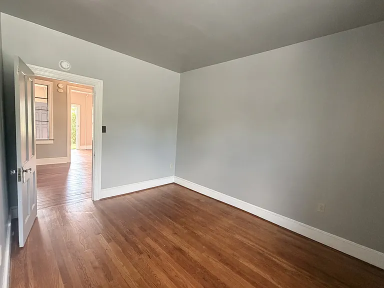 39 W King St #3 — Photo 11