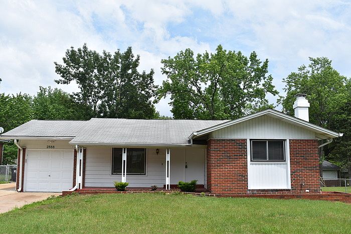 1st image of 2888 Westminster Dr