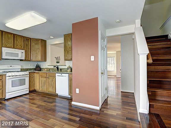 4th image of 8127 Pennington Dr