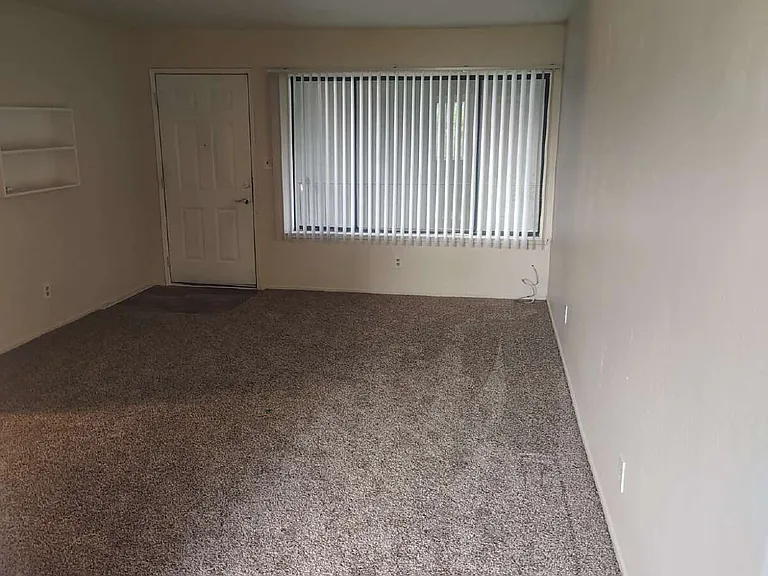 2125 North Ave #17 — Photo 11