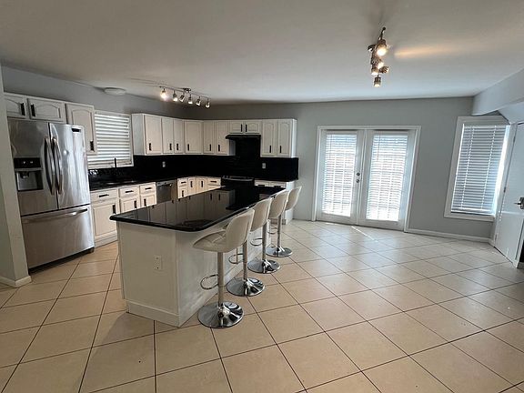 5th image of 2417 Sundy Avenue