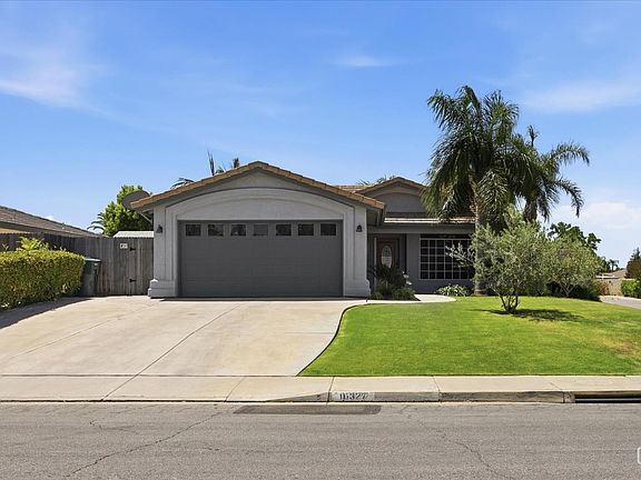 3rd image of 10327 Iroquois Ln