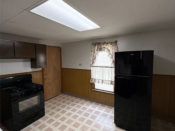 4th image of 57 Park Ave