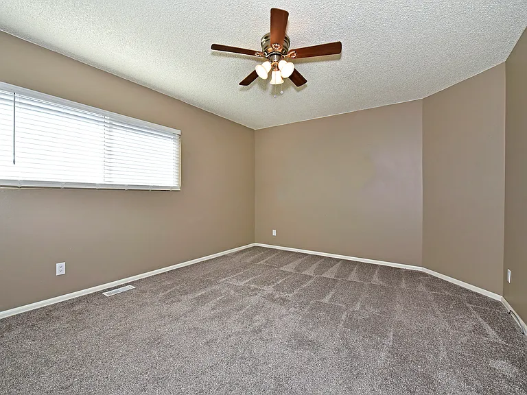 2350 Washo Cir — Photo 9