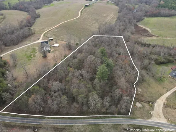 0 Vashti Rd, Hiddenite, NC 28636