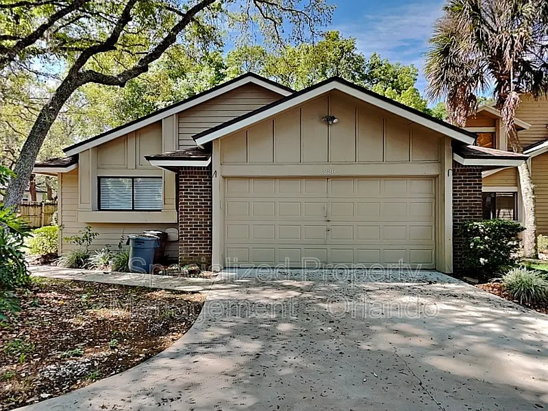 3 bed, 2.0 bath, 1487 sqft, $2,349 — Photo 1