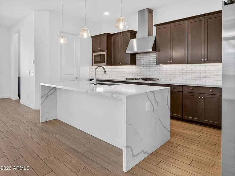 810 E Hopi Trl — Photo 5