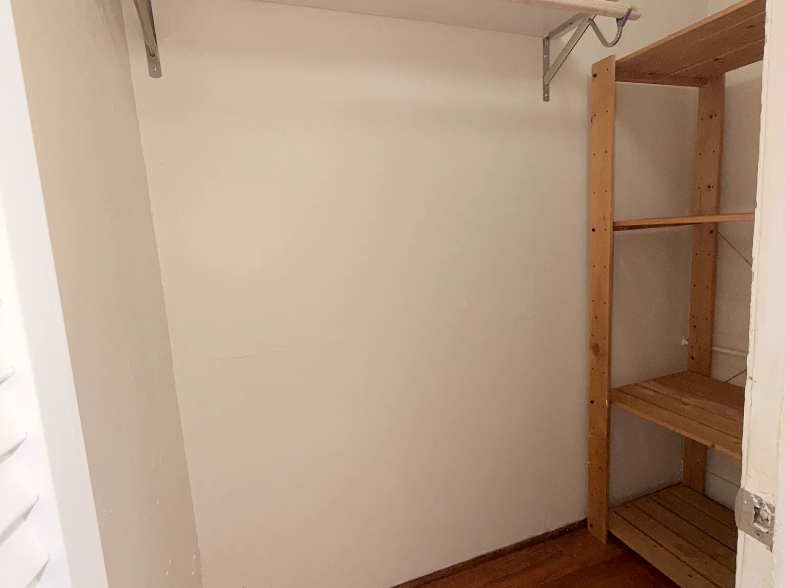 1 bed, 750 sqft, $2,400 — Photo 3