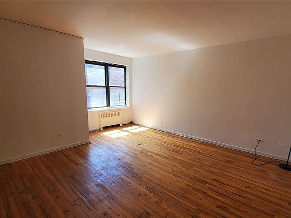 5th image of 44-25 Macnish St APT 5G