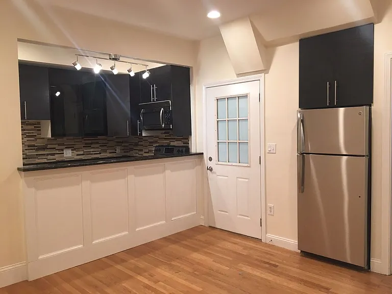 1801 Beacon St #3E — Photo 4