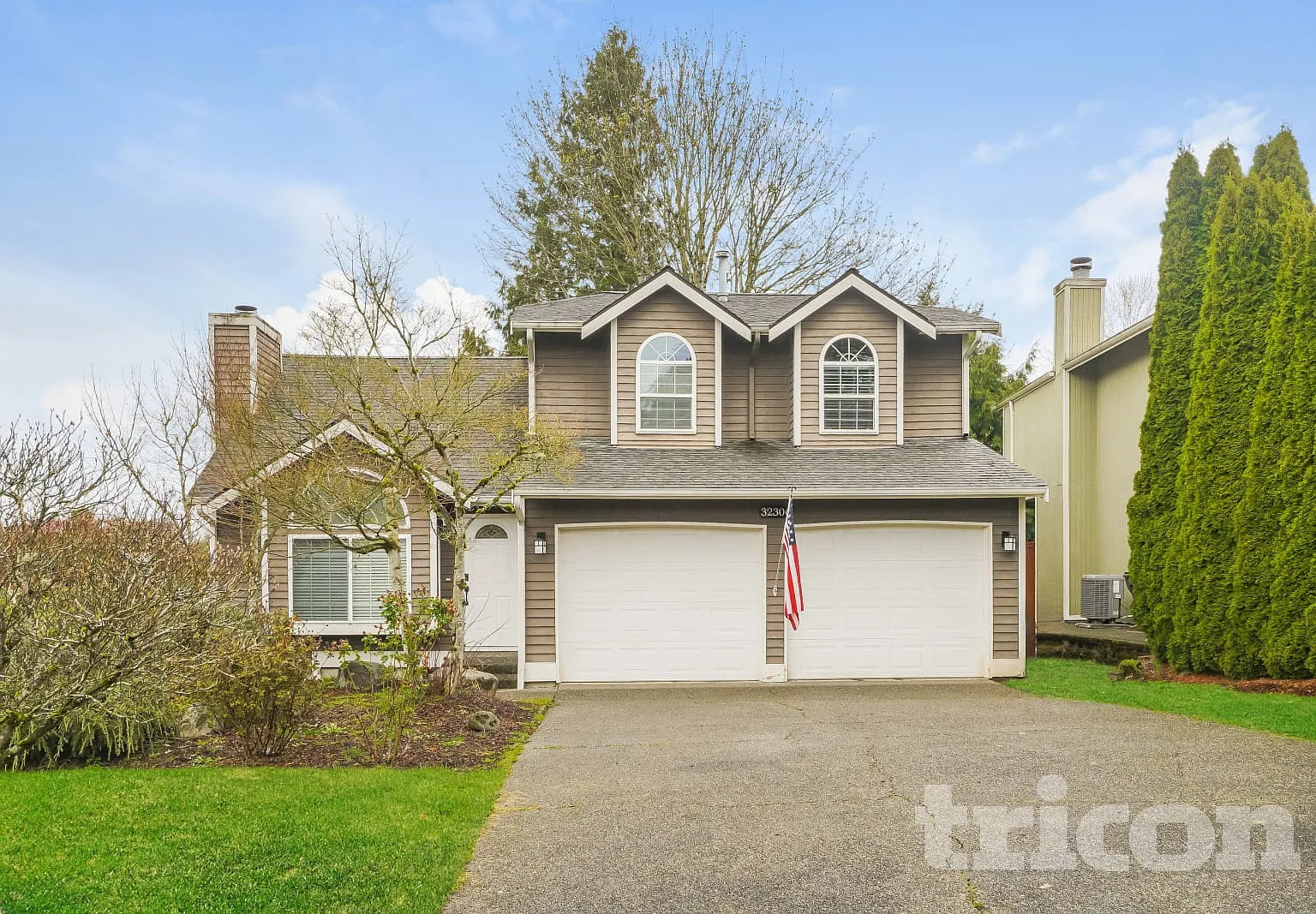 32306 18Th Avenue Sw Federal Way WA — Photo 1