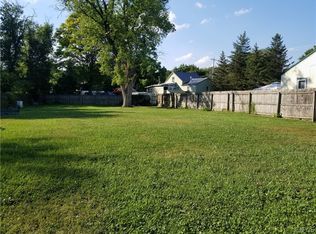 653 Manor Dr, Chittenango, NY 13037